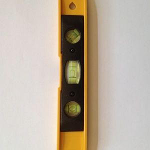 Zircon 9" Inch Level Lightweight w/ side Magnet Yellow/Black